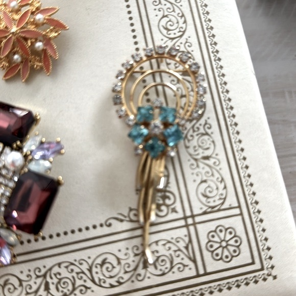 Vintage Brooch bundle - Picture 3 of 7
